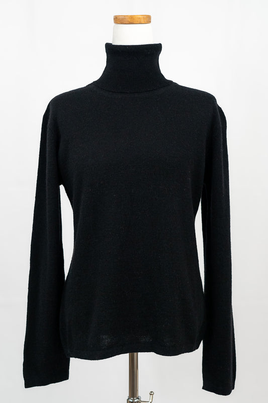 Classic Cashmere Turtleneck Sweater