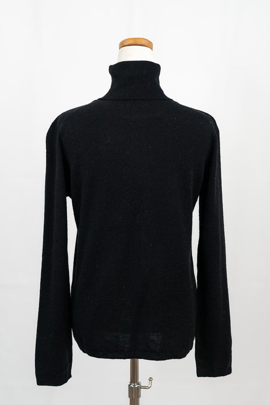Classic Cashmere Turtleneck Sweater